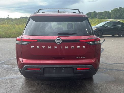 Used 2024 Nissan Pathfinder SV w/ Lighting Package (N92) AWD/4WD image 4