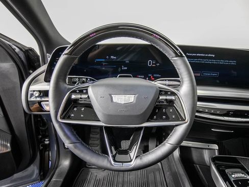 Used 2023 Cadillac Lyriq 2WD image 19