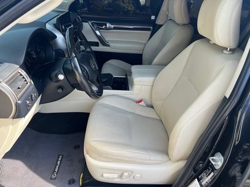 Used 2023 Lexus GX 460 Premium w/ Premium Package AWD/4WD image 12