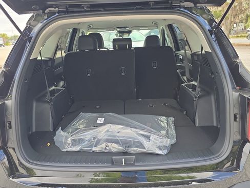 New 2026 Kia Sorento S FWD image 10