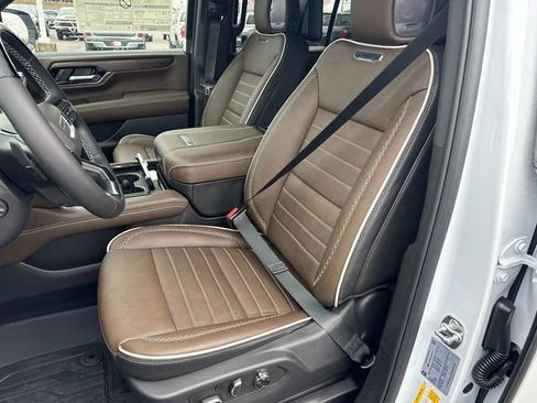 New 2026 GMC Yukon Denali Ultimate image 28