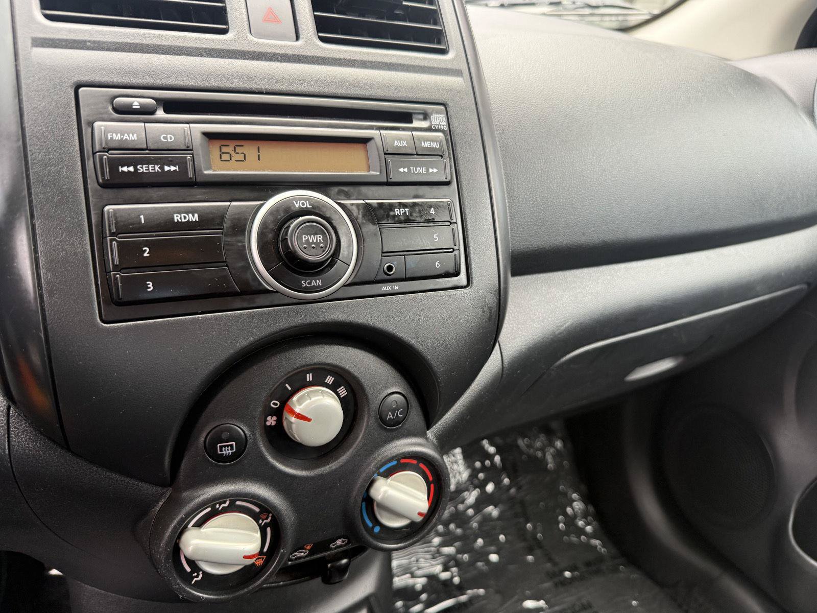 Used 2014 Nissan Versa S Plus FWD image 20
