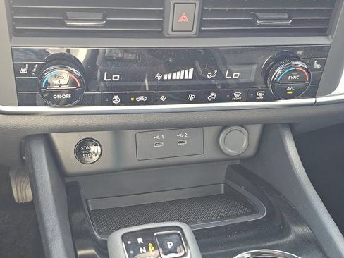New 2026 Nissan Rogue Dark Armor AWD/4WD image 15
