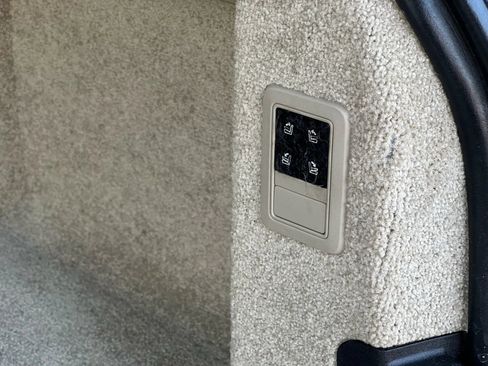 Used 2014 Land Rover Range Rover Autobiography image 28