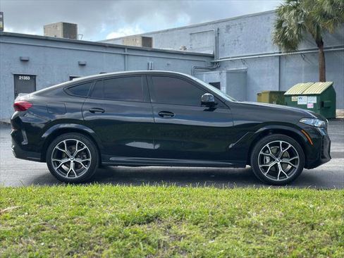 Used 2024 BMW X6 xDrive40i w/ Premium Package image 9