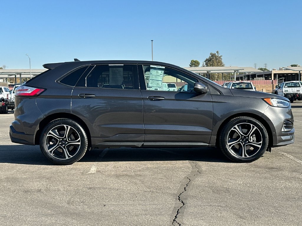 Certified 2020 Ford Edge ST w/ Equipment Group 401A AWD/4WD image 2