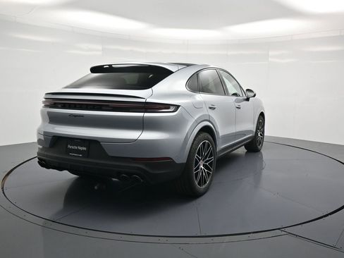 Used 2026 Porsche Cayenne Coupe AWD/4WD image 27