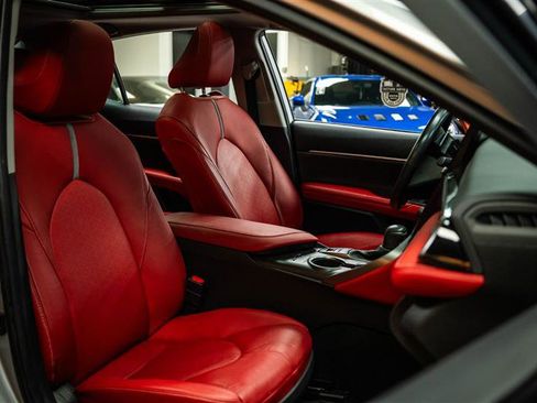 Used 2021 Toyota Camry XSE image 14