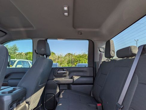 Used 2022 Chevrolet Silverado 2500 LT w/ Convenience Package AWD/4WD image 10