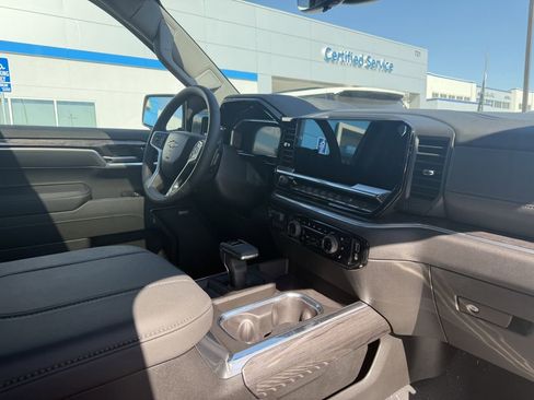 New 2026 Chevrolet Silverado 1500 LTZ w/ LTZ Premium Package RWD image 27