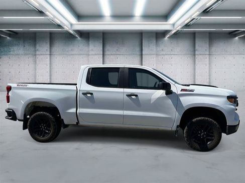 Used 2022 Chevrolet Silverado 1500 Custom Trail Boss AWD/4WD image 23