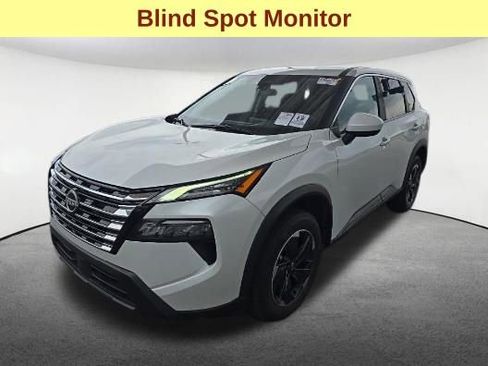 Used 2025 Nissan Rogue SV AWD/4WD image 4