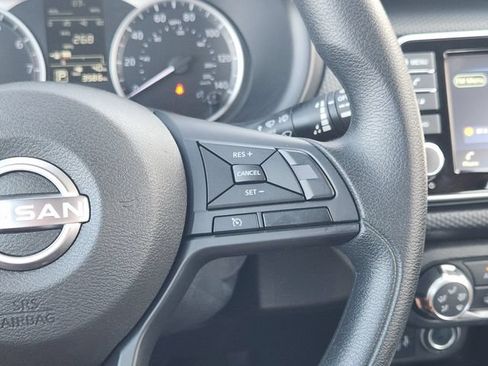 Used 2025 Nissan Kicks Play S FWD image 28