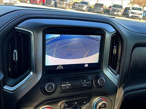 Used 2022 Chevrolet Silverado 1500 LT Trail Boss w/ Bed Protection Package image 22