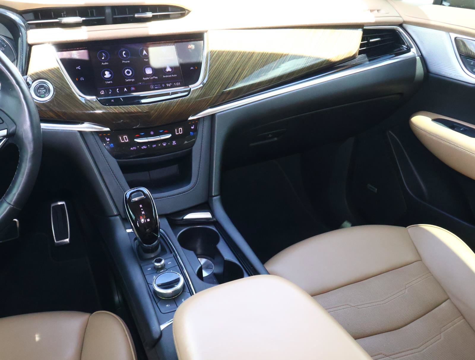 Used 2023 Cadillac XT6 Sport w/ Platinum Package AWD/4WD image 17