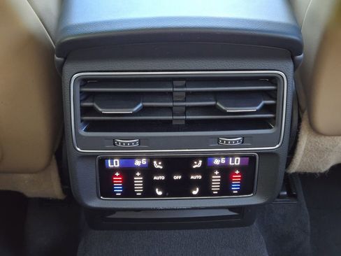 Certified 2023 Audi Q7 3.0T Prestige image 36