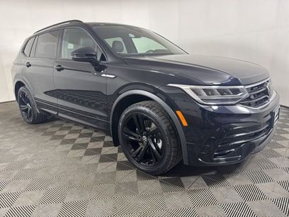 Used 2023 Volkswagen Tiguan SE R-Line