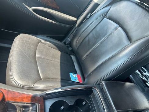Used 2011 Buick LaCrosse CXL w/ Entertainment Package FWD image 6