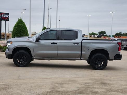 Used 2024 Chevrolet Silverado 1500 LT Trail Boss w/ Convenience Package II AWD/4WD image 13