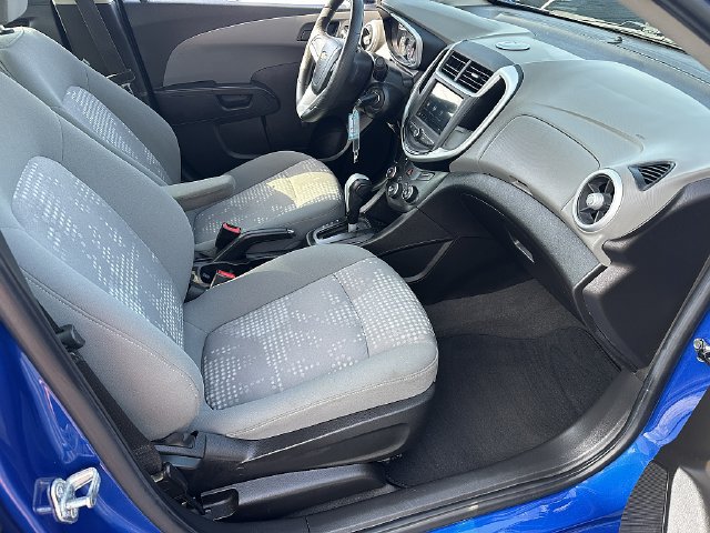 Used 2018 Chevrolet Sonic LS FWD image 10