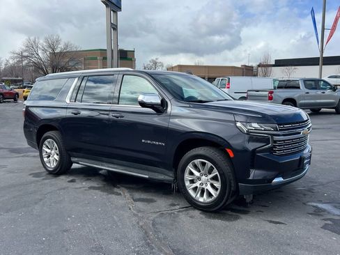 Used 2023 Chevrolet Suburban Premier AWD/4WD image 4