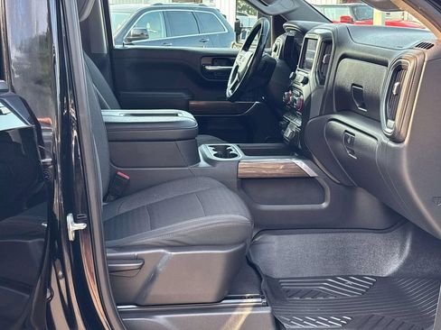 Used 2021 Chevrolet Silverado 1500 LT Trail Boss w/ Bed Protection Package AWD/4WD image 17