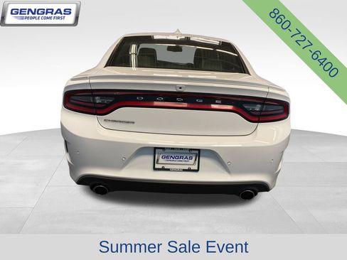 Used 2017 Dodge Charger R/T w/ Plus Group RWD image 7