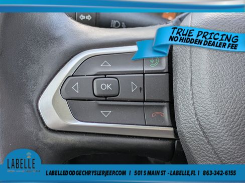 Used 2022 Jeep Compass Latitude w/ Sun and Sound Group AWD/4WD image 21