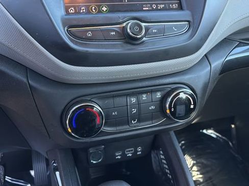 Used 2022 Chevrolet TrailBlazer LS image 30