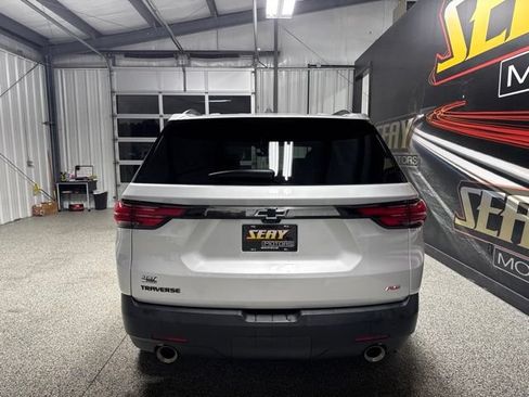 Used 2022 Chevrolet Traverse RS FWD image 21
