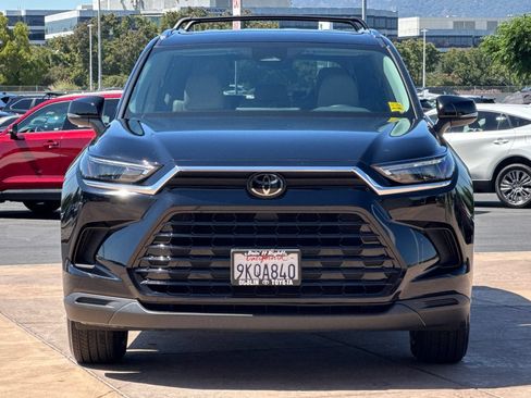 Certified 2024 Toyota Grand Highlander AWD image 11