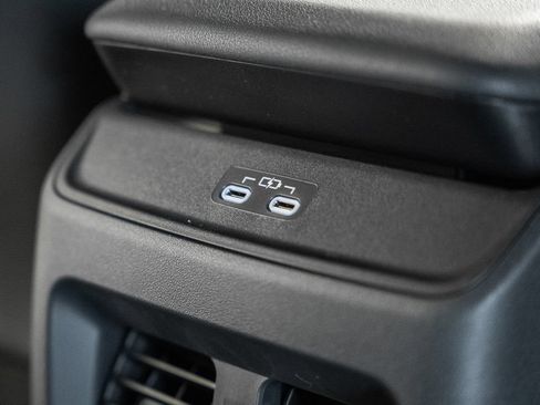 New 2026 Toyota C-HR AWD/4WD image 33