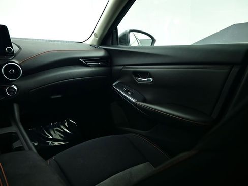 Used 2024 Nissan Sentra SR image 47