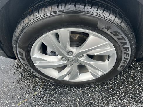 Used 2025 Buick Encore GX Preferred image 24