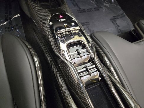 Used 2023 Ferrari 296 GTS image 38