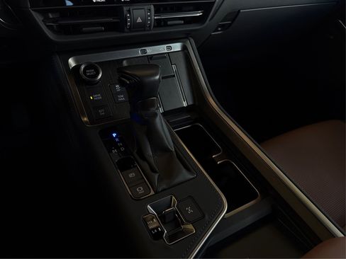 Used 2024 Lexus GX 550 image 30