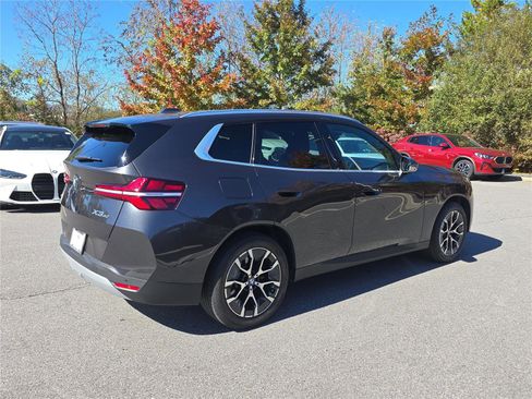 Certified 2025 BMW X3 xDrive30i image 3