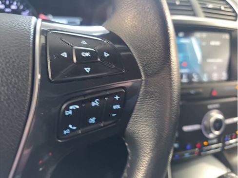 Used 2019 Ford Explorer Limited w/ Class III Trailer Tow Package image 27