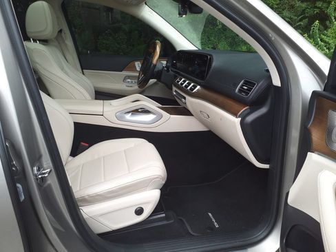 Certified 2022 Mercedes-Benz GLS 450 4MATIC image 10