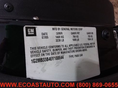 Used 2006 Pontiac Solstice Convertible w/ Premium Package image 12