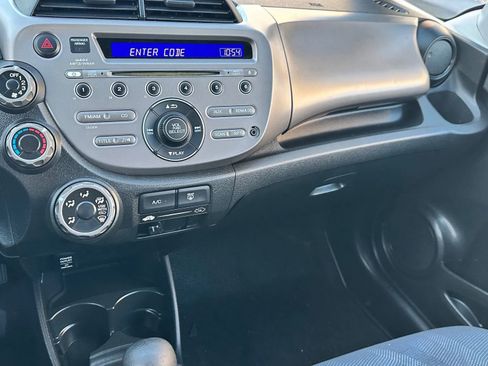 Used 2010 Honda Fit Sport image 12