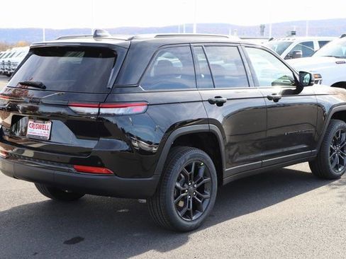 New 2025 Jeep Grand Cherokee Limited AWD/4WD image 5