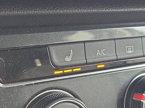 Used 2023 Volkswagen Tiguan S image 20