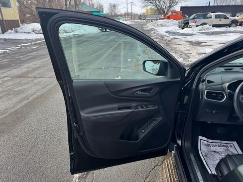 Used 2021 Chevrolet Equinox Premier w/ Redline Edition image 9