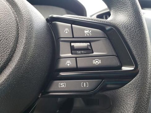 Used 2025 Subaru Crosstrek 2.0i Premium image 16