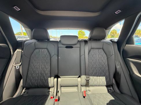 Used 2025 Audi SQ5 Premium Plus AWD/4WD image 22
