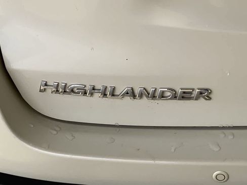 Used 2016 Toyota Highlander Limited AWD/4WD image 11