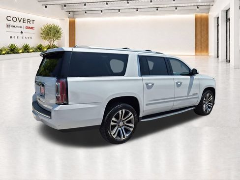 Used 2017 GMC Yukon XL Denali w/ Open Road Package AWD/4WD image 13