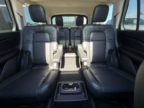 Used 2023 Lincoln Aviator Reserve w/ Equipment Group 201A image 40