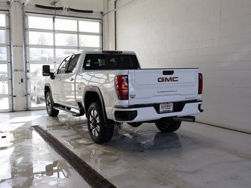 New 2025 GMC Sierra 2500 Denali w/ Denali Reserve Package image 8
